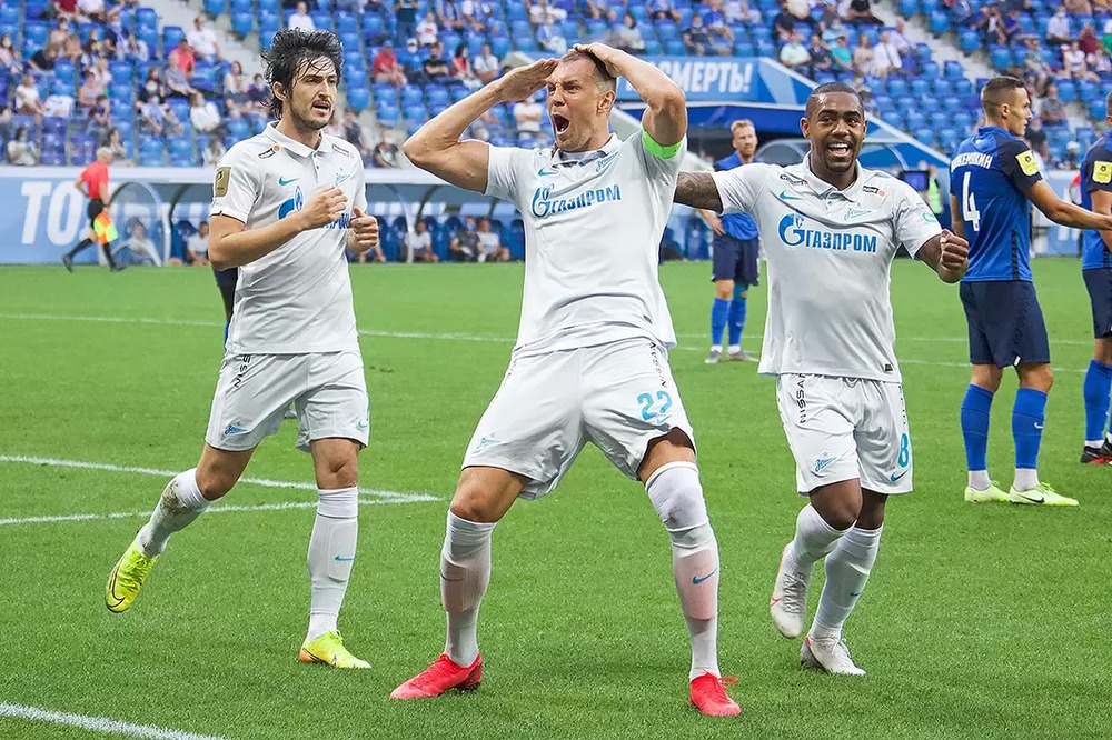 Футбольные клубы Динамо и Зенит объявили о том, кто именно будет в стартовых составах в матче РПЛ